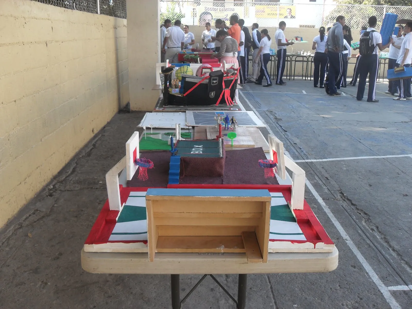 COLEGIO EVANGELICO LUCILLE RUPP: EXHIBICION DE MAQUETAS DEPORTIVAS