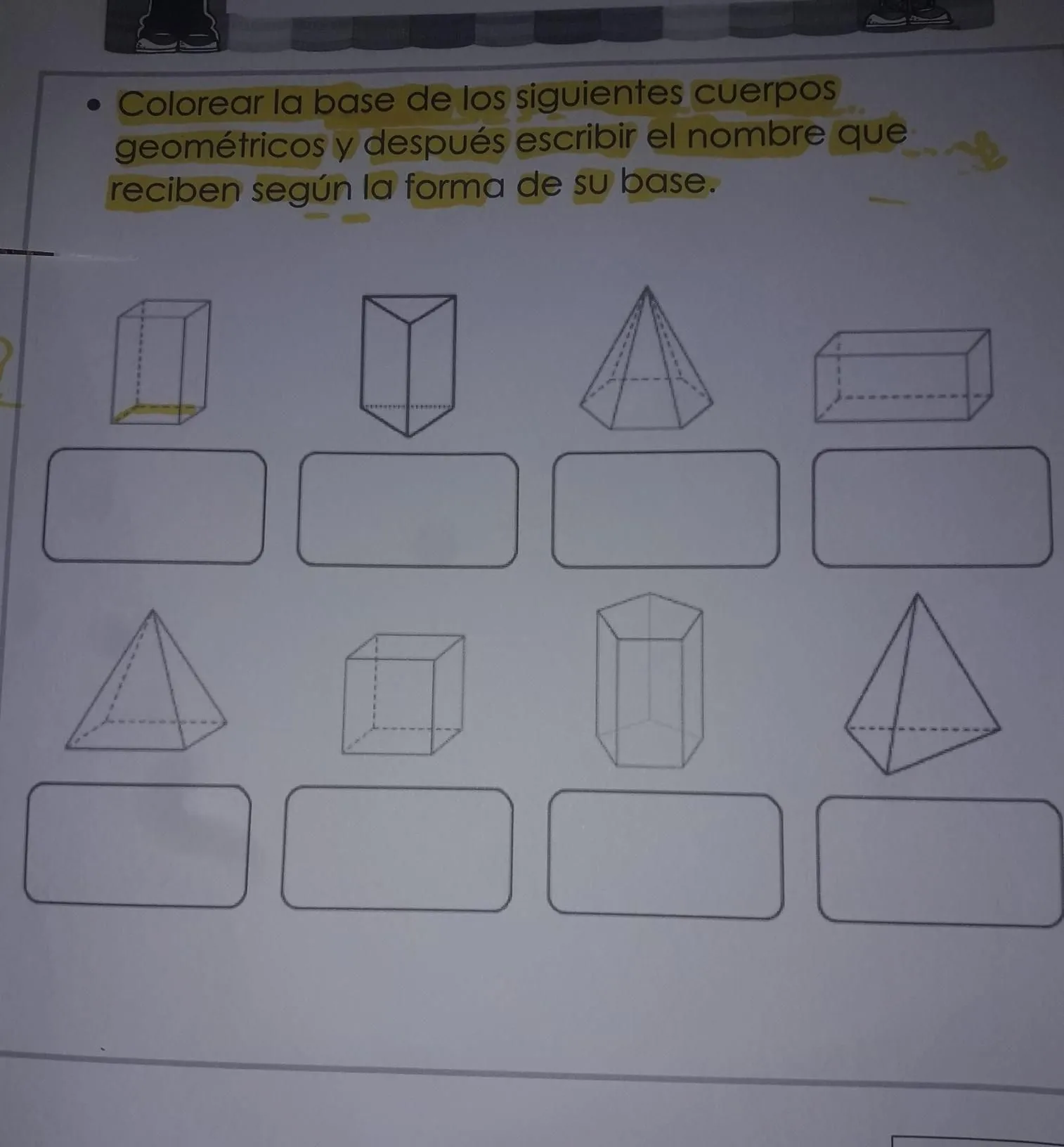 Colorear la base de los siguientes cuerpos geométricos y después escribir  el nombre que reciben según la - Brainly.lat