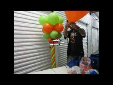 Como hacer una columna con globos - Decoraciones con globos - YouTube