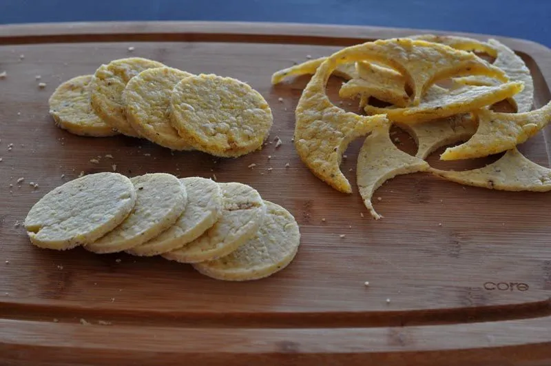 Comer hasta reventar y beber hasta emborracharse, pues lo demas es ...