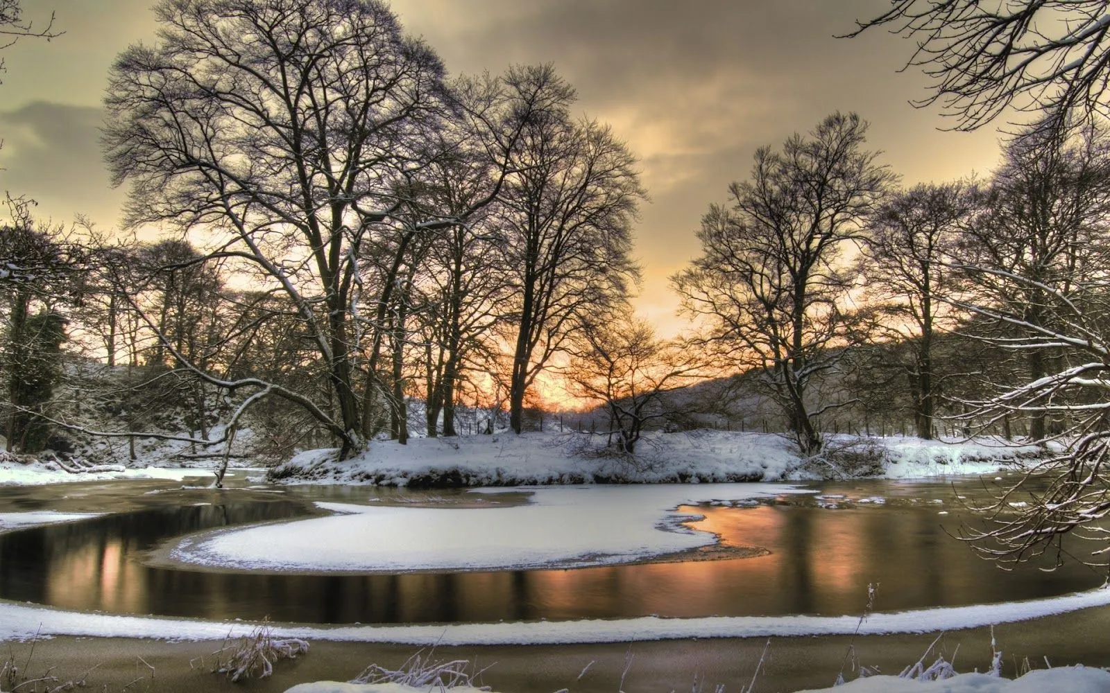 Compartiendo Fondos : Paisajes HDR de Hermoso Lago en Invierno