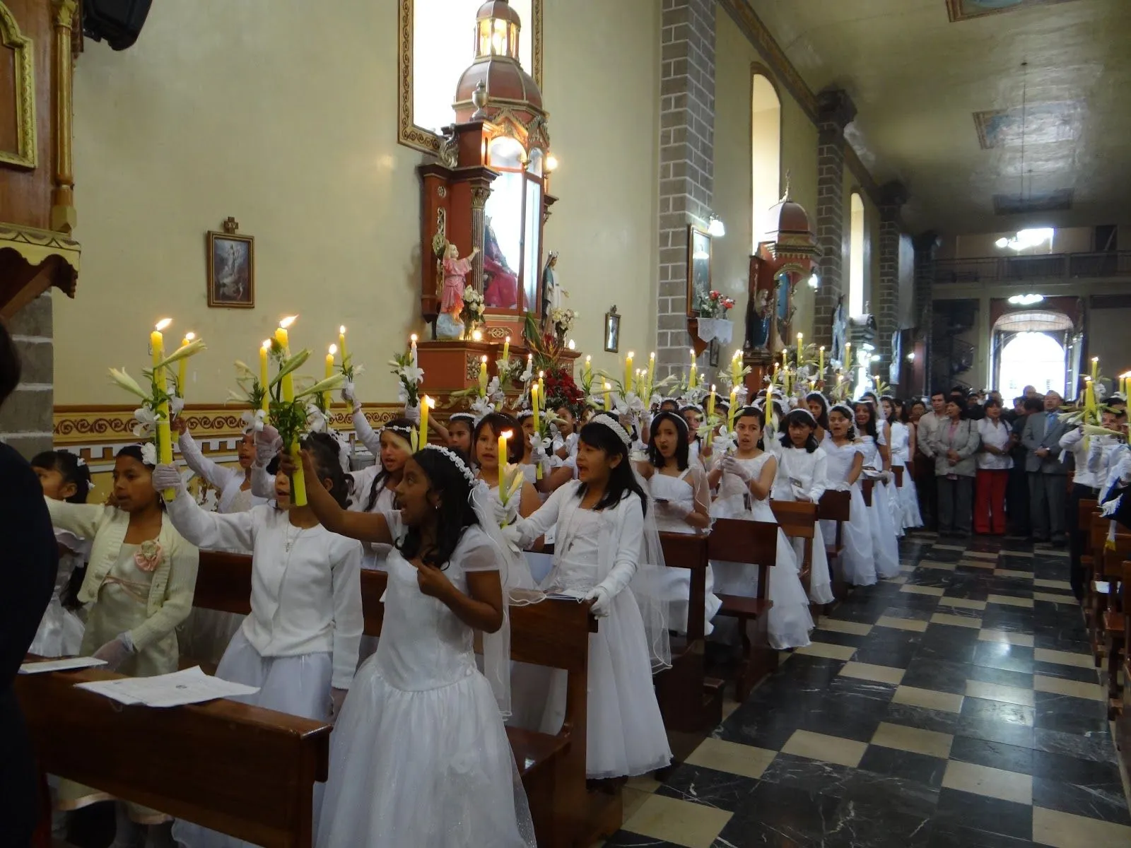 Primera Comunión | Iglesia Caranqui