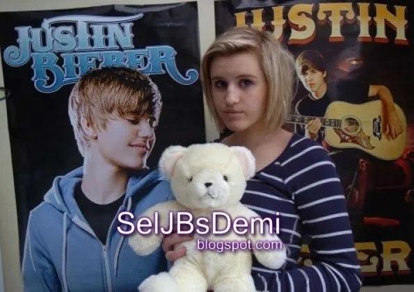  ... de un concierto de Justin Bieber - por lanzar un oso de peluche al