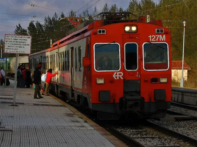 CONFERENCIA SOBRE DIMENSION DE TRENES ~ Posteando en Trujillo