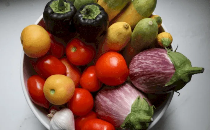 Conoce las propiedades de las frutas y verduras por su color | Cocina.