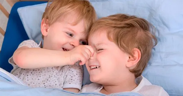 Consejos para educar a niños mellizos o gemelos - Padres - Dibujos.net