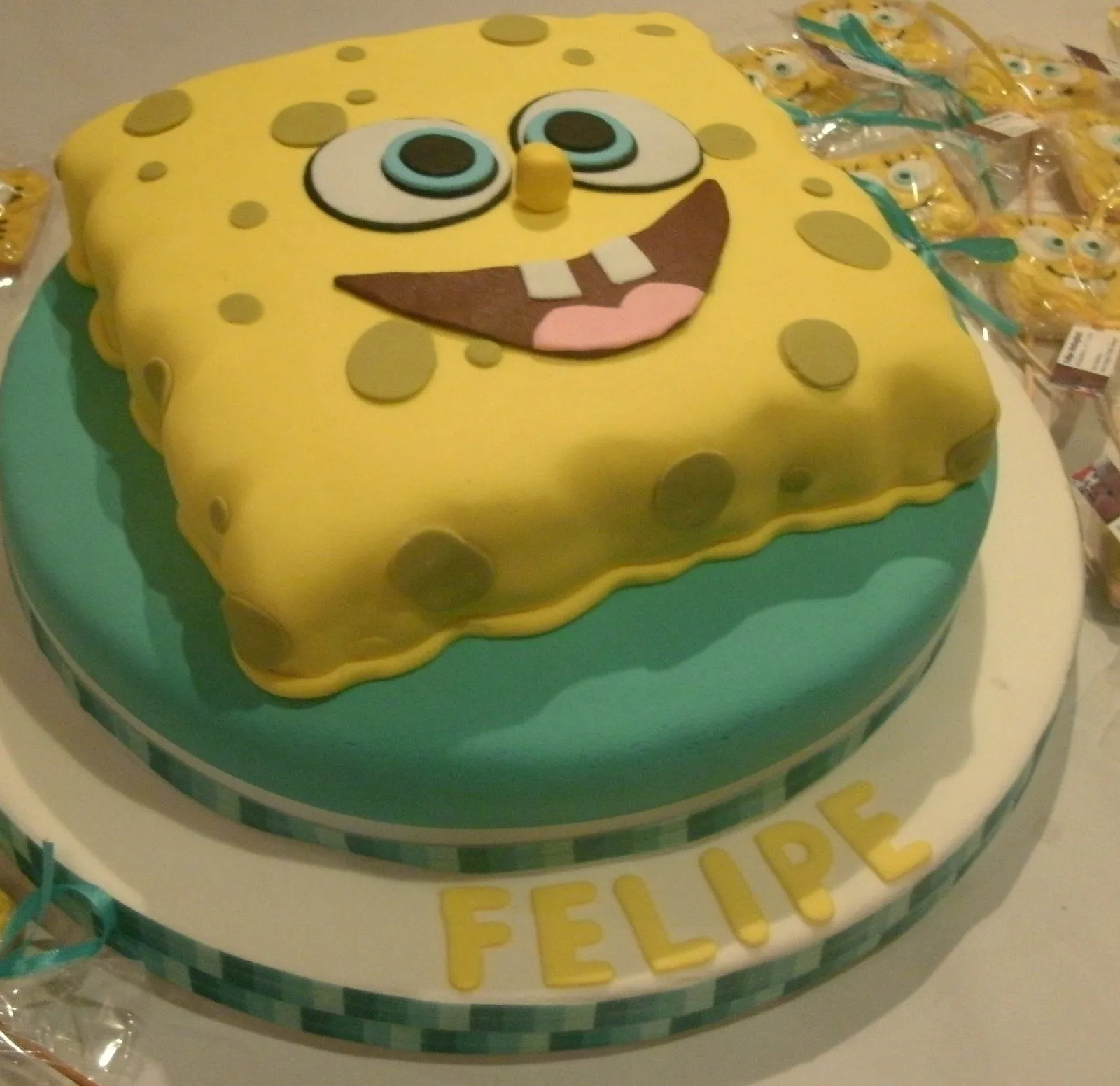 cookies and cakes: Torta de Bob Esponja & cookies Patricio y Bob