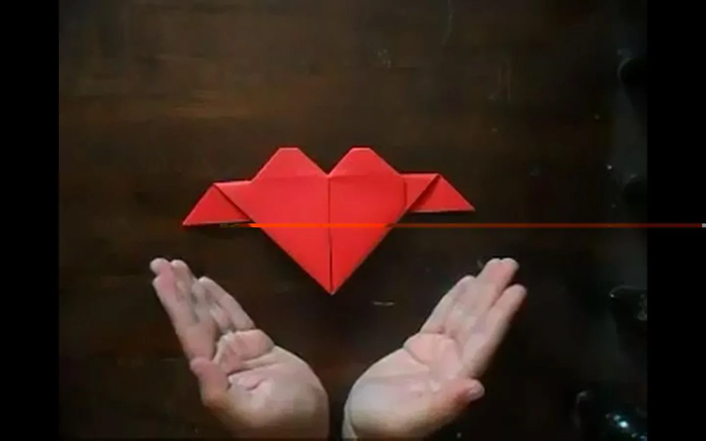 Como hacer un corazón de papel con alas - Taringa!