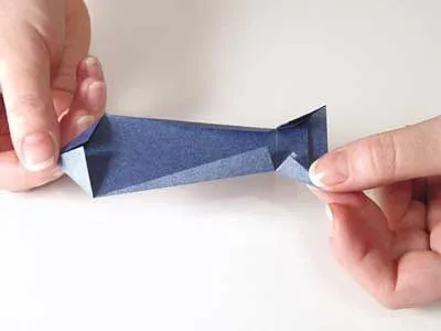 Como hacer una corbata de papel | Solountip.