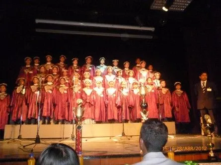 CORO INFANTIL ISM ACADEMY QUITO