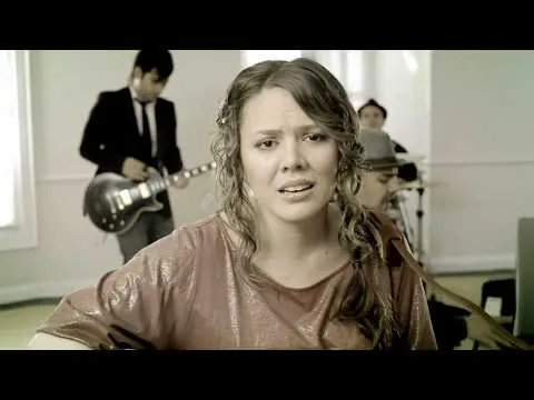 CORRE! - Jesse y Joy | Letras.mus.br