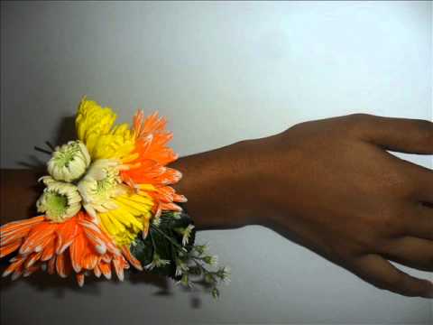 Corsage de flores naturales para baby shower - Imagui