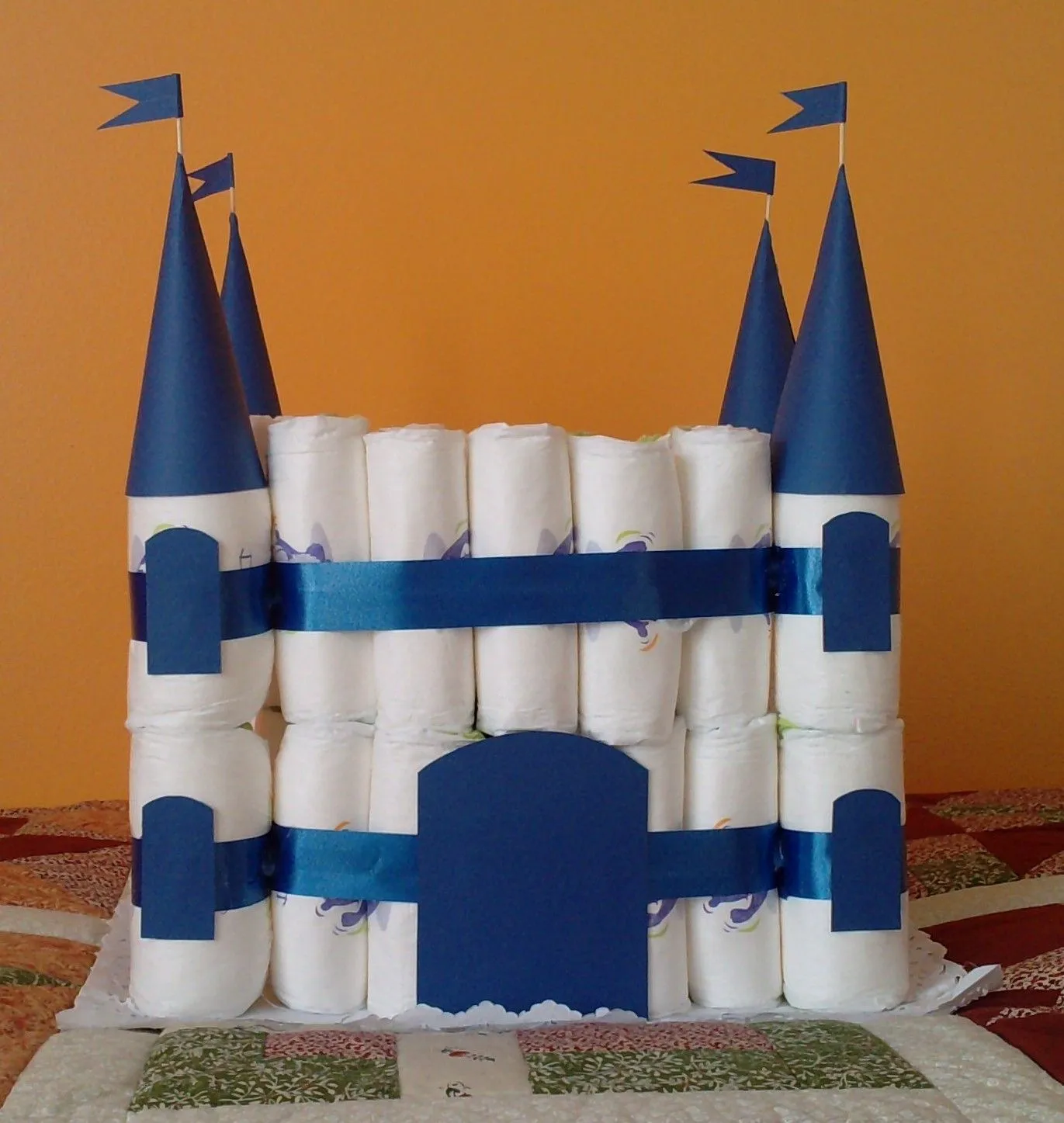 Mis Cosines de Fieltro y más...: Tarta de pañales "CASTILLO ENCANTADO"