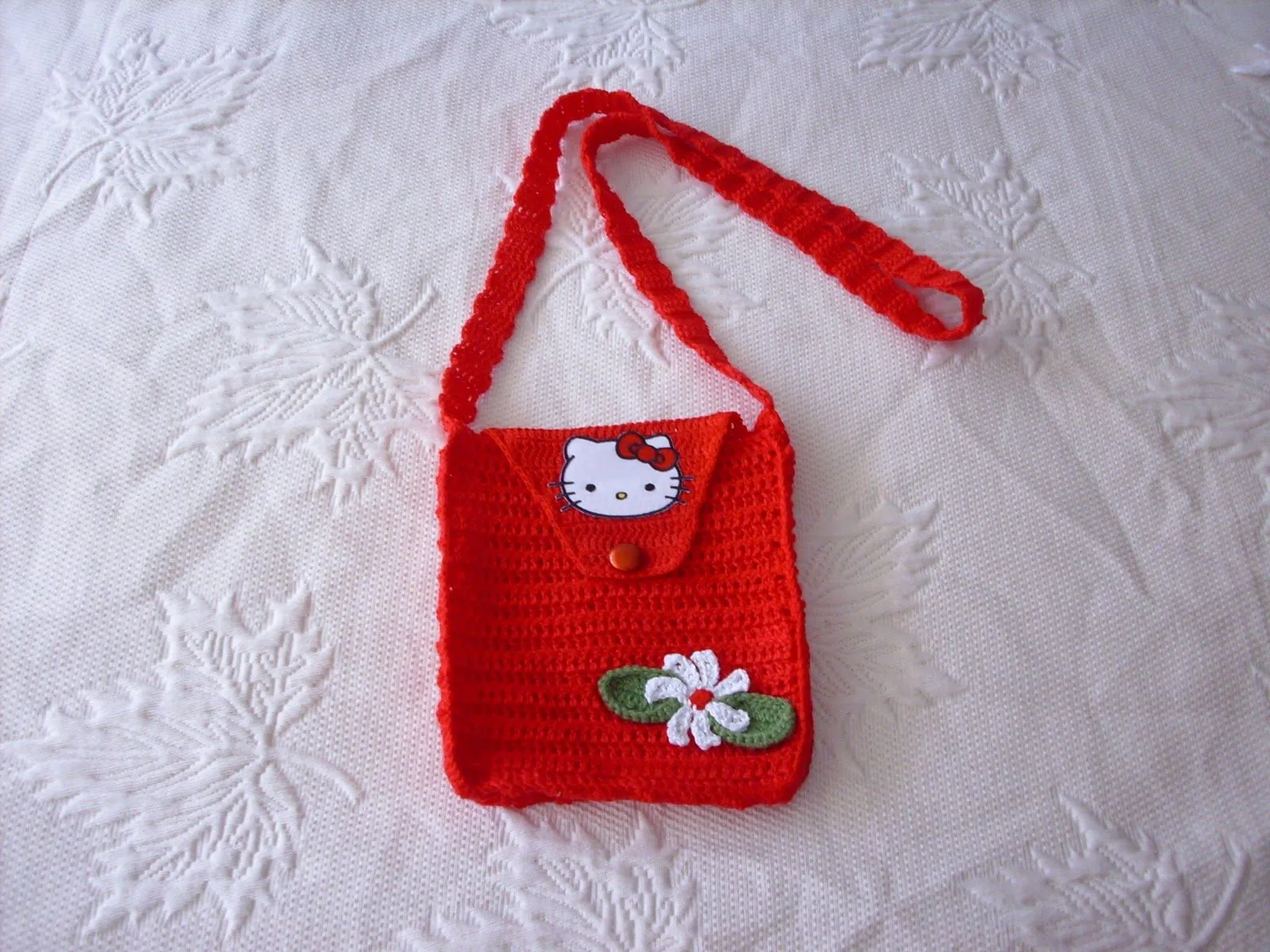 cositas a ganchillo: BOLSOS A CROCHET PARA NIÑA