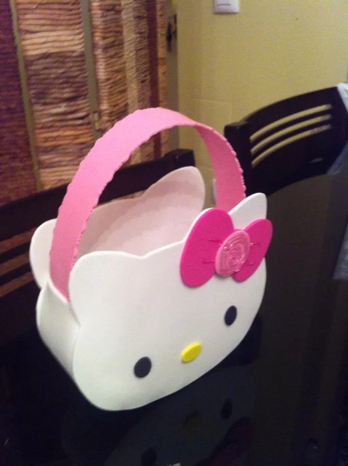 Mis cositas de goma eva: Dulcero Hello Kitty