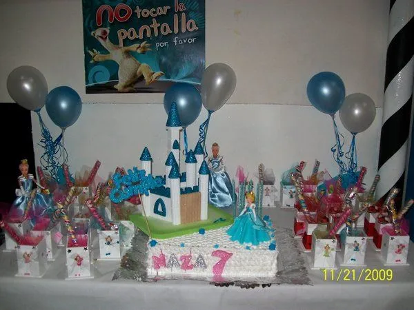 Cositas Mías: Cenicienta.. para el cumple de Nazarena!