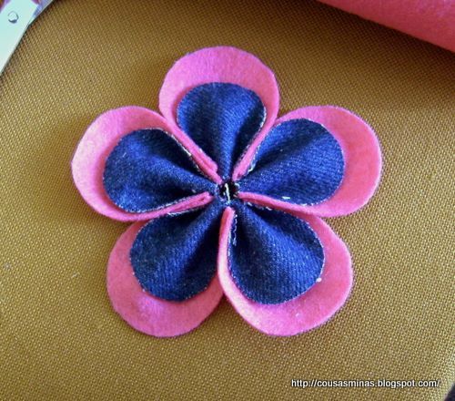 Cousas miñas: Tutorial: flor con pétalos de fieltro