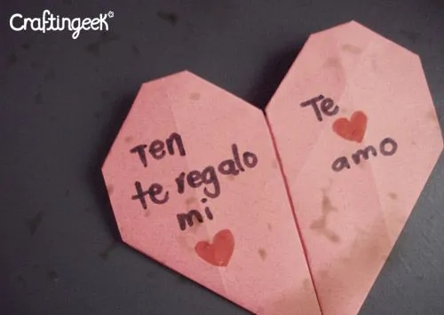 Craftingeek*: Como hacer un corazon de papel - Origami