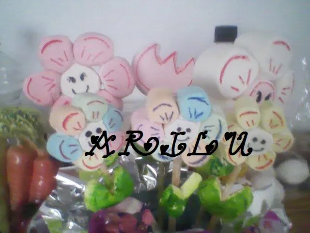 CREACIONES ARILU: FLORES DE BOMBON