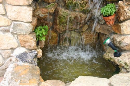 CREACIONES EN DISEÑO DE JARDINES CHEGUE: CASCADAS