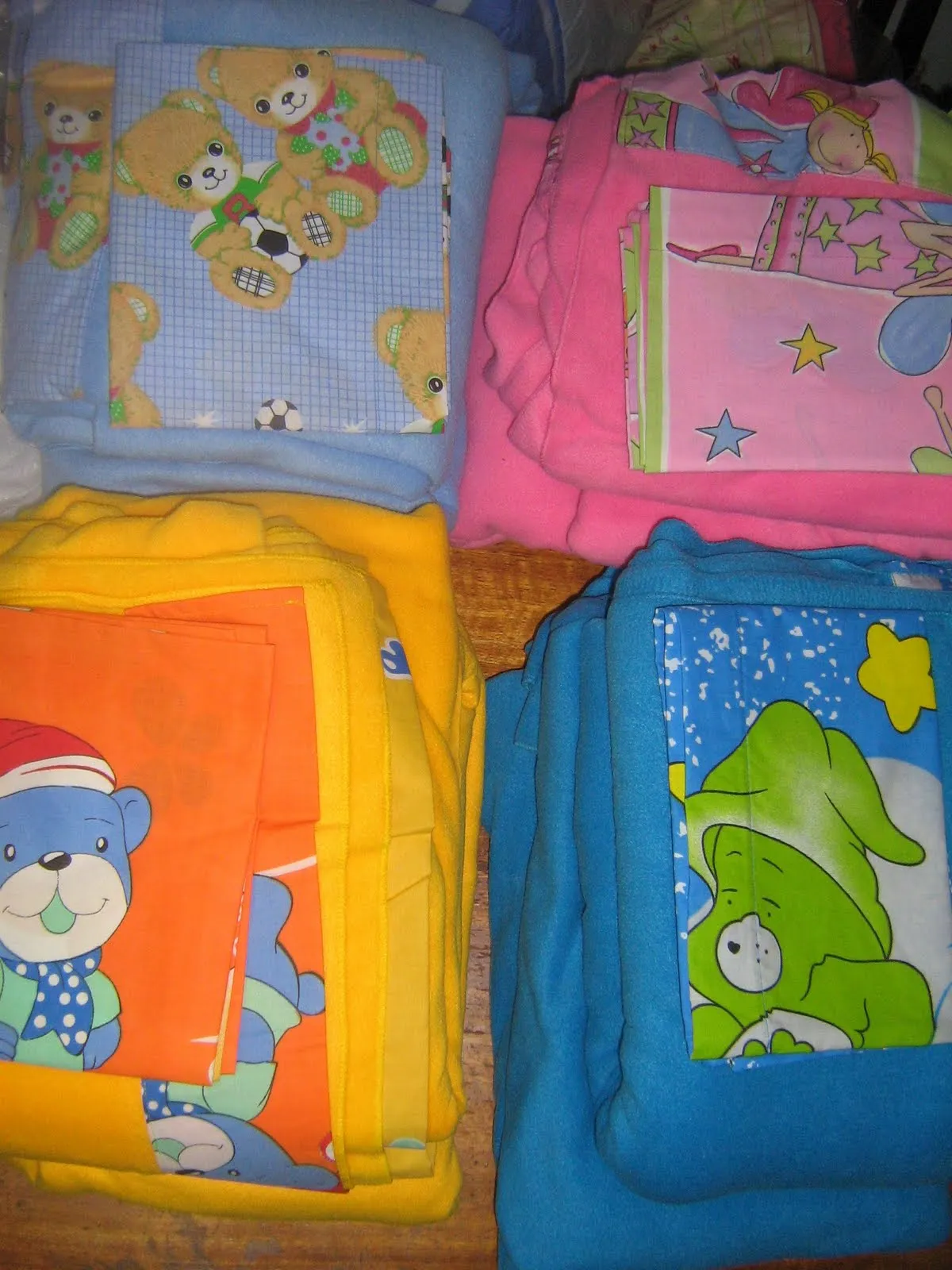 Creaciones Millaray: Sabanas de Polar para niños