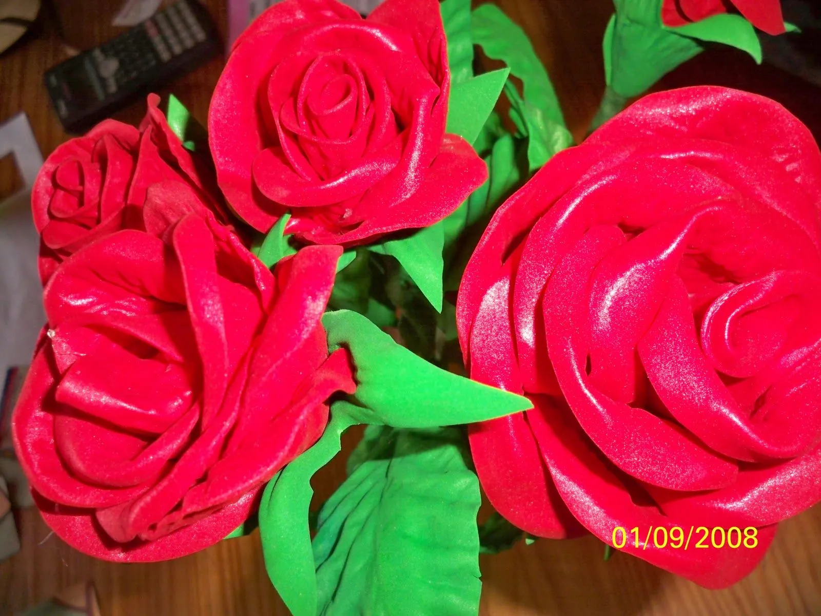 Creaciones Nancy: ROSAS EN GOMA EVA.