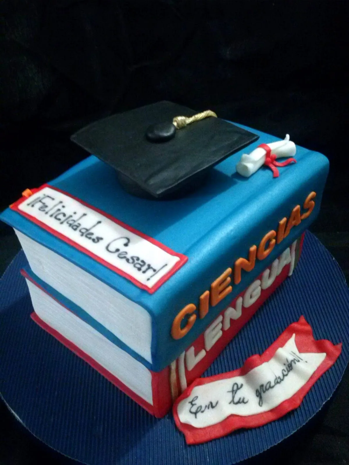 Creando en azucar: Torta de Graduación