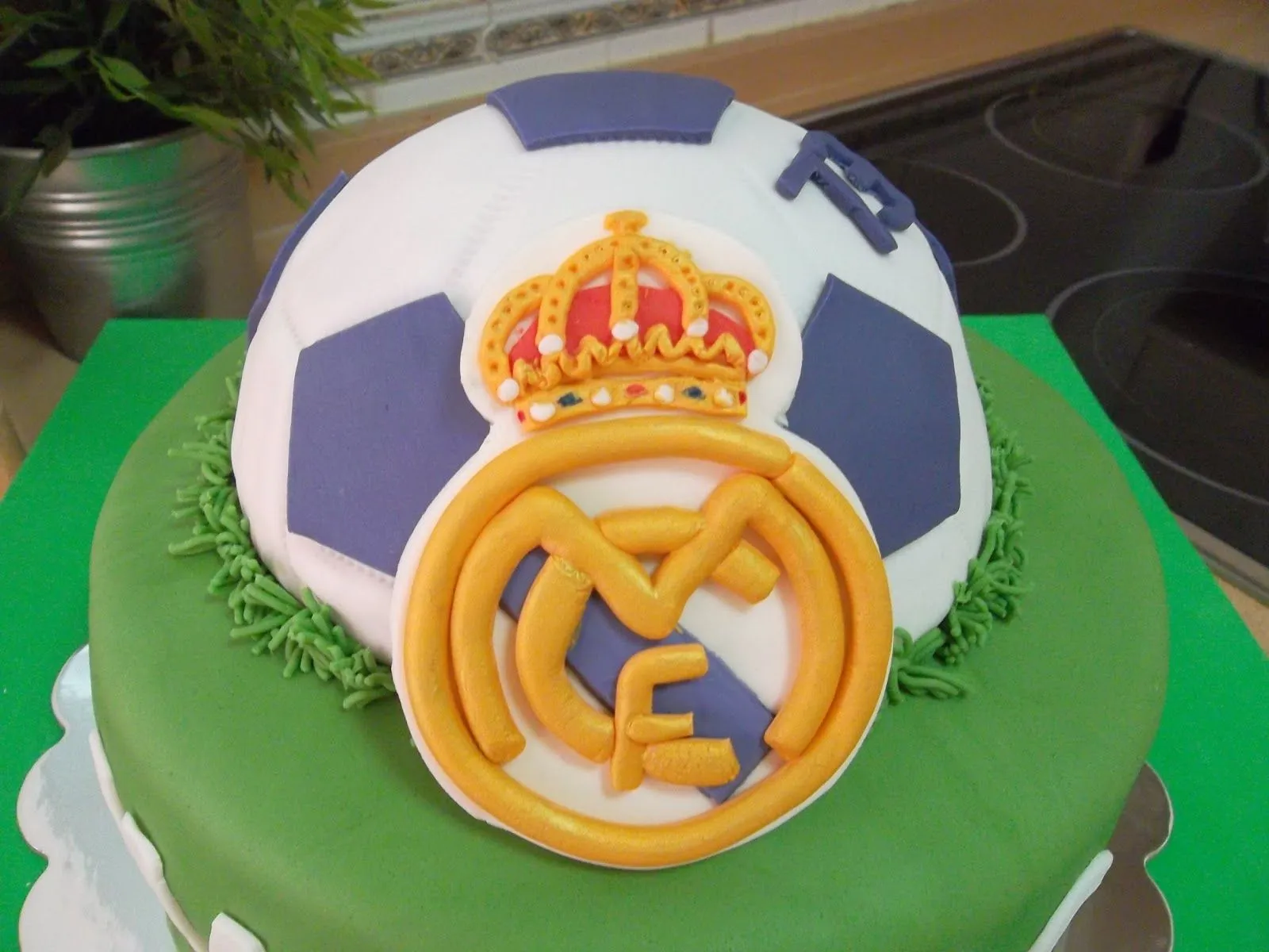 CREMA Y CHOCOLATE: TARTA REAL MADRID