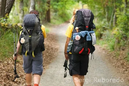 Cristi y Susi, dos niñas caminando en Canarias de la última etapa ...