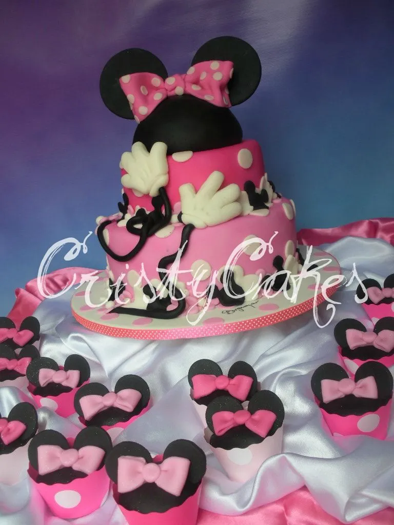 Cristy's Cakes: Minnie Mouse