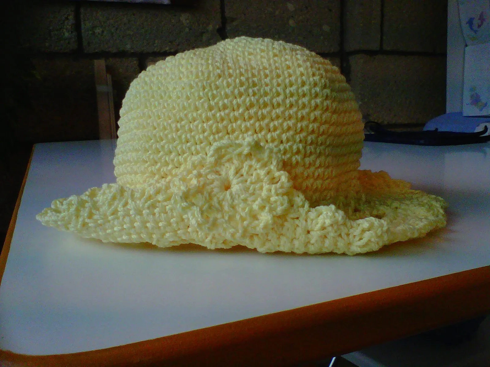 CARISA: SOMBRERO DE CROCHET.