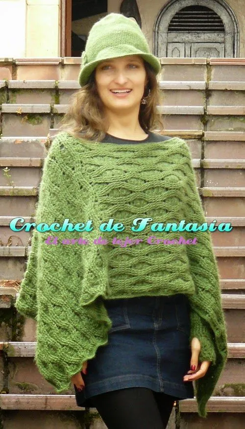 Crochet de Fantasía: Crochet Poncho Asimétrico con Gorro y Guantes