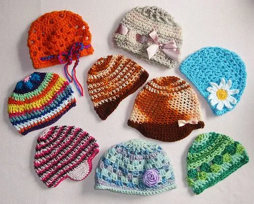 crochet - gorritos para bebé de 2m a 12m colas cabello-flores ...