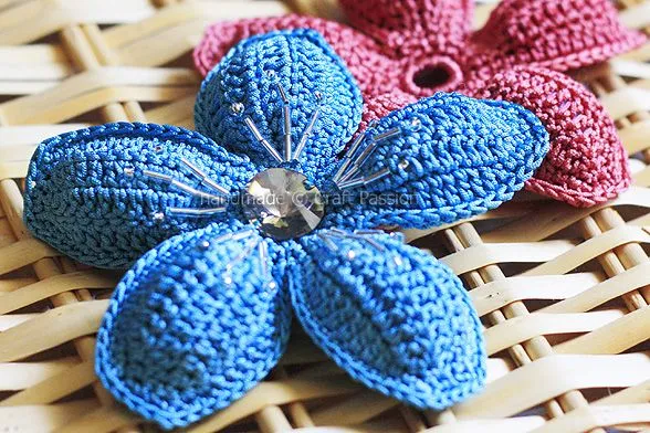 Crochet Pattern: 5-Petal Flower | Free Pattern & Tutorial at ...