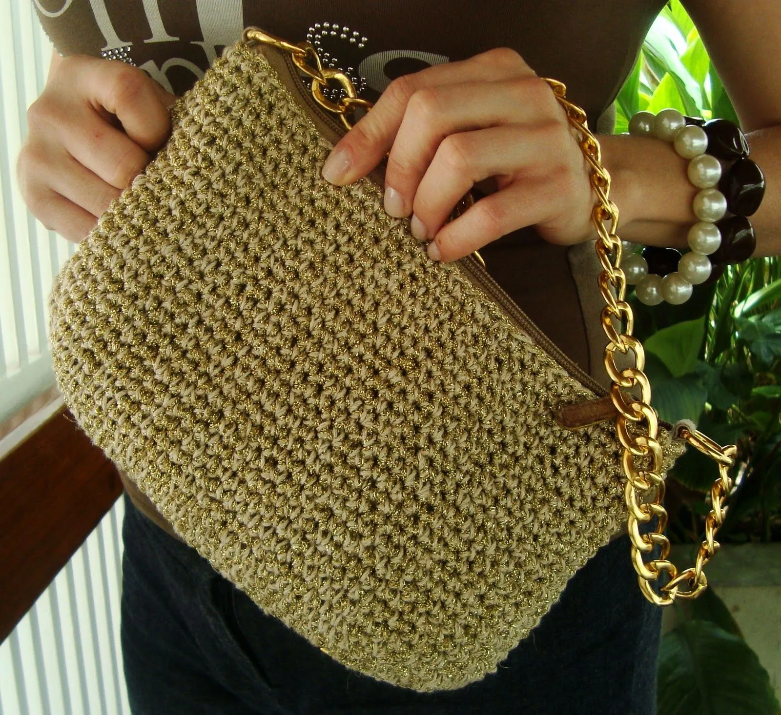 CROCHET": CARTERA TEJIDA A CROCHET