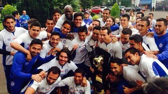 Jesús Corona: Los comentarios negativos acá (Cruz Azul) no entran ...