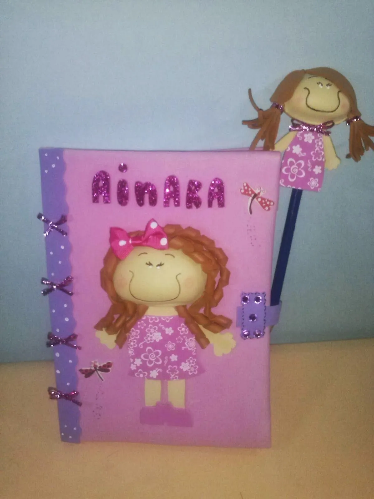 Cuaderno decorado en goma eva | Mundifomy "Arte en Gomaeva!!