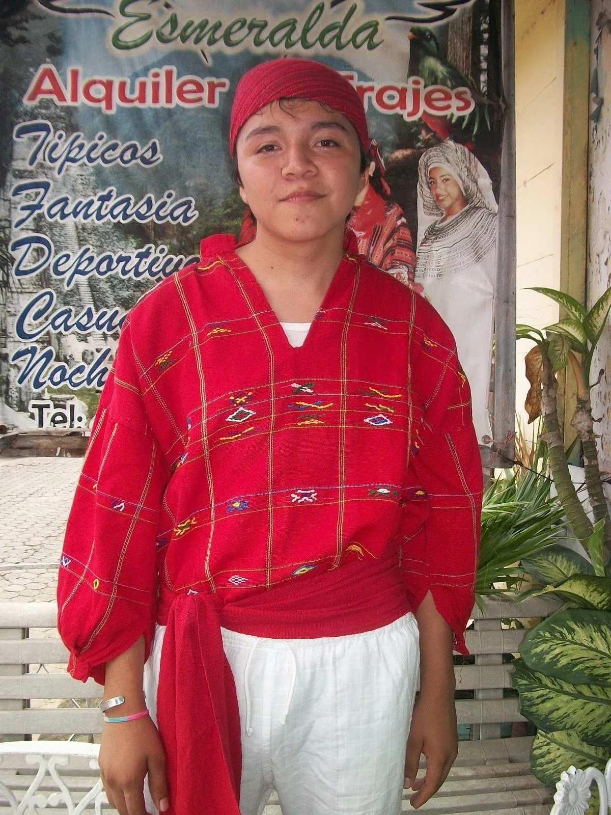 Cultura Guatemalteca: TRAJES TÍPICOS DE GUATEMALA