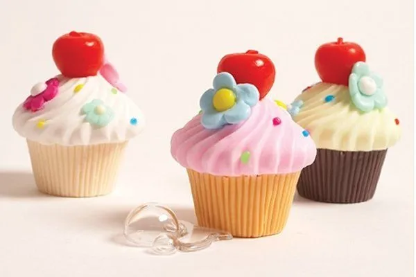 Imagenes de cupcakes animados y tiernos - Imagui