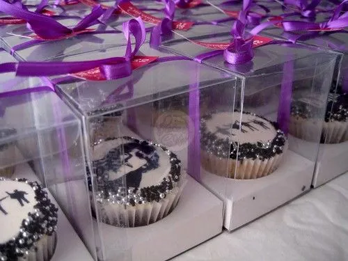 Cupcake souvenir! | Flickr - Photo Sharing!