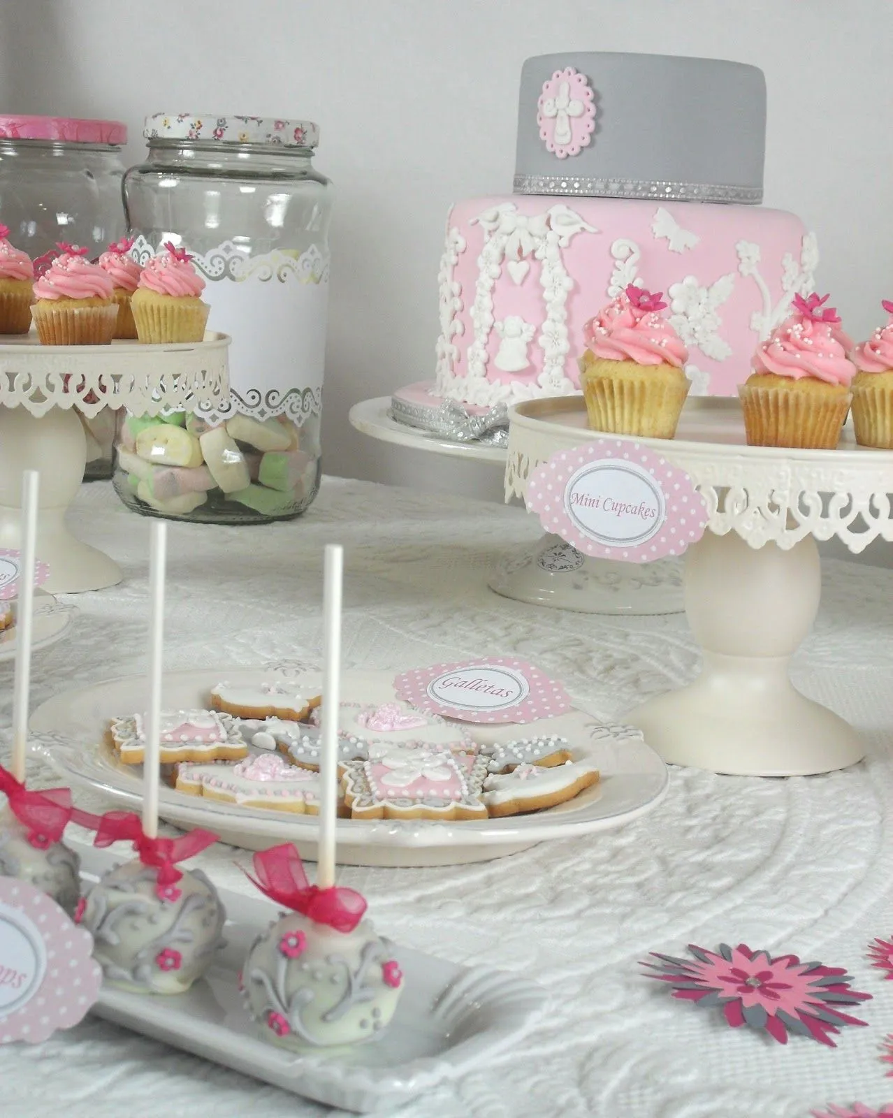 Cupcake's house: Mesa de Dulces para Primera Comunión