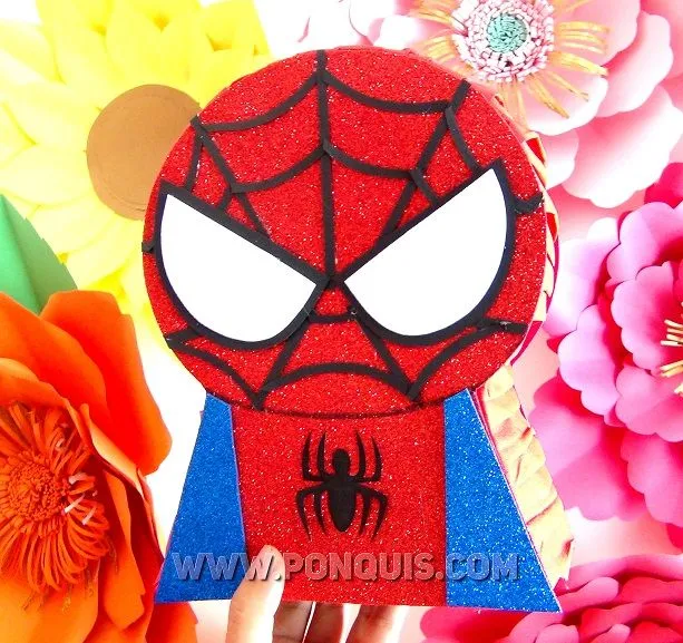 Cupón para descargar Moldes de MINI PIÑATA COTILLON DEL HOMBRE ARAÑA -  FLORES DE PAPEL