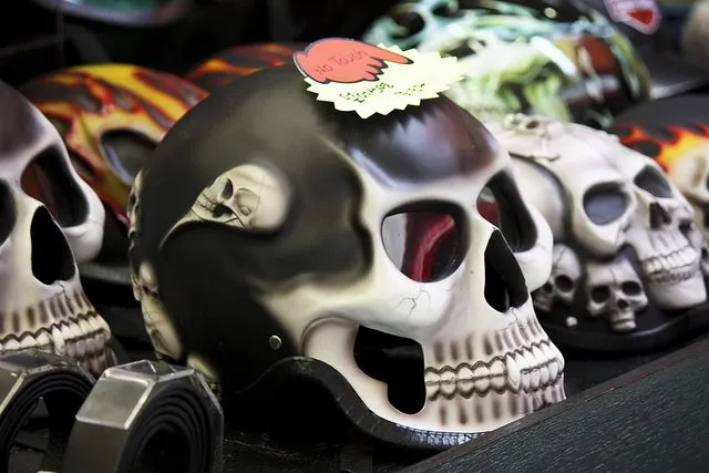 Curiosidades 2: ¿Cascos de calavera? | korea para todos