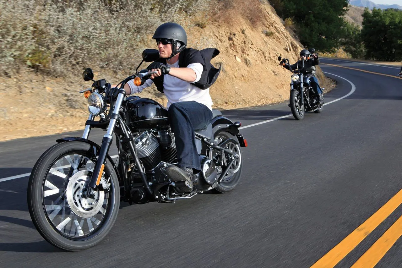 customs-bikers: NUEVA H-D SOFTAIL BLACKLINE