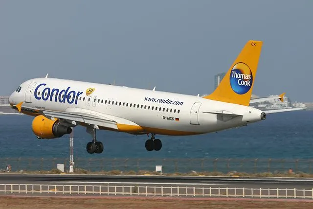 D-AICK - Condor Airbus A320 at Lanzarote - Arrecife | Photo ID 640 ...