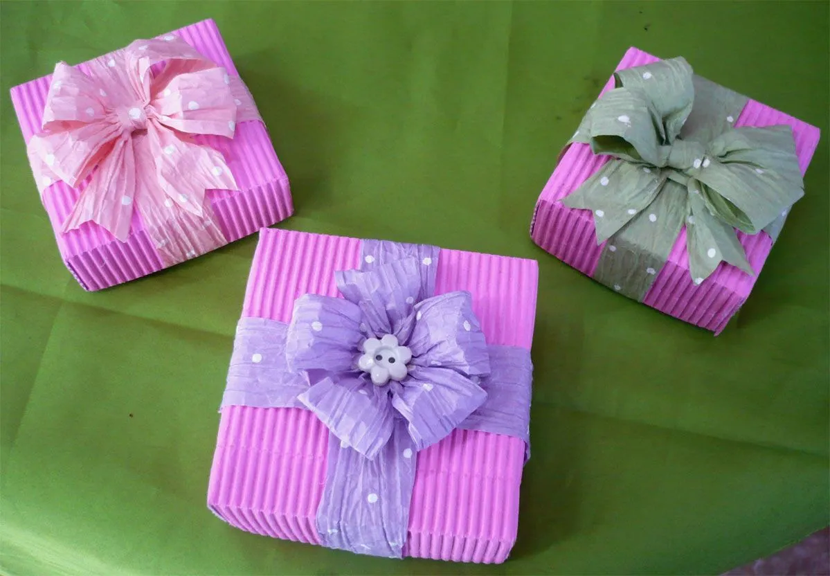 Pin Caja Para Regalo En Carton Corrugado on Pinterest