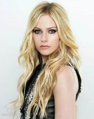 Dal Diario di due Teenegers ♥: Avril Lavigne