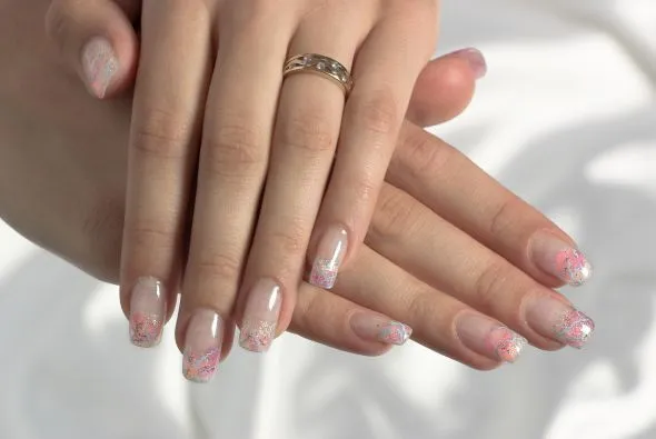 Dale un toque especial a tus manos eligiendo el color de esmalte ...