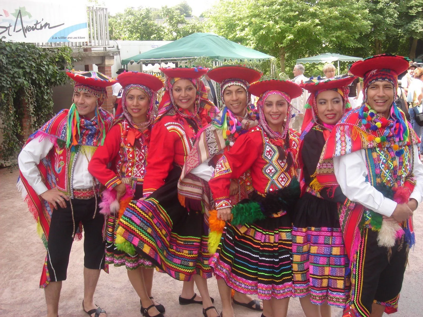 Danza Peru: Los Prinsipales vestimentas de bailes