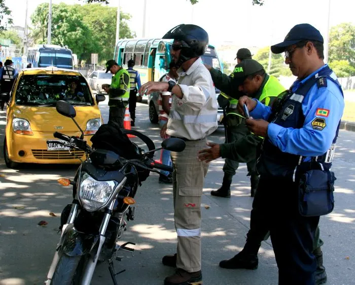 DATT y Policía Nacional firman convenio para control de tráfico en ...